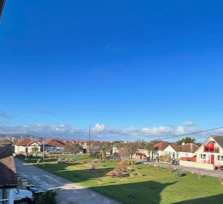 The Beach House With Balcony North Wales Kinmel Bay Екстер'єр фото